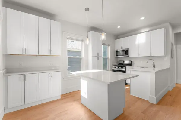 69 Boylston St #2, Jamaica Plain, MA 02130-2289
