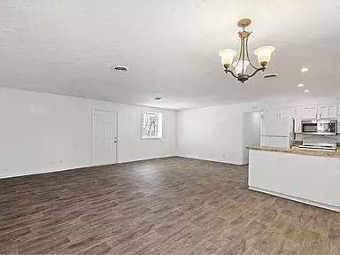 Springfield, TN 37172-6335,6929 TN-76