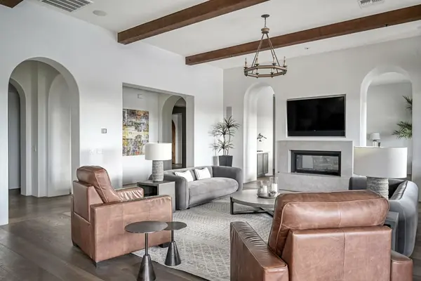 8351 E Tailfeather Dr, Scottsdale, AZ 85255-6459