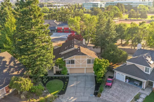 San Ramon, CA 94582-2320,95 Lone Pine Ct