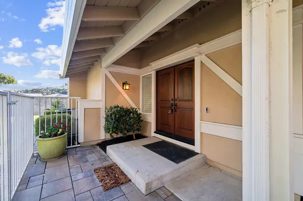San Ramon, CA 94582-2320,95 Lone Pine Ct