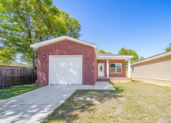 2318 W Lakeview, Pensacola, 32505