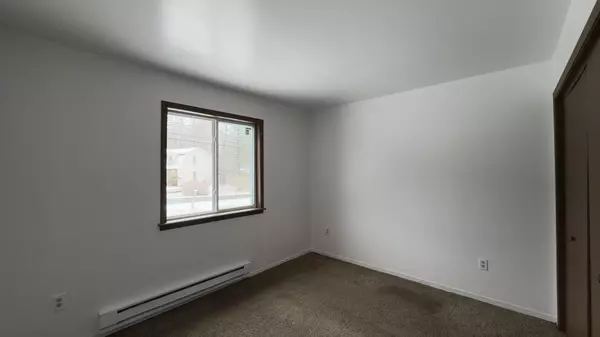 9014 Idlewild Dr Tobyhanna, PA 18466-3801