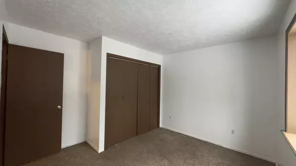 9014 Idlewild Dr Tobyhanna, PA 18466-3801