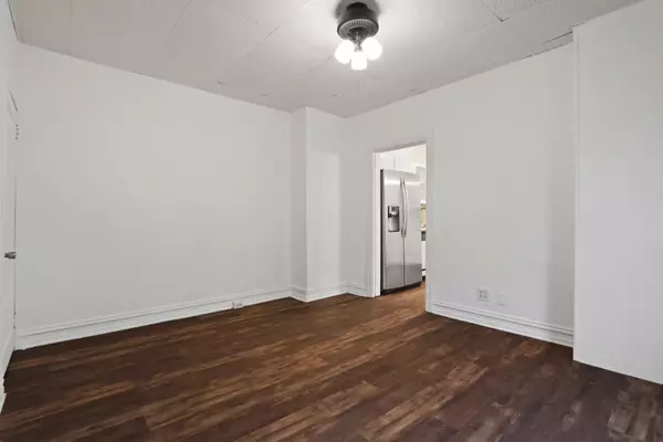 901 N 6th St Allentown, PA 18102-1611