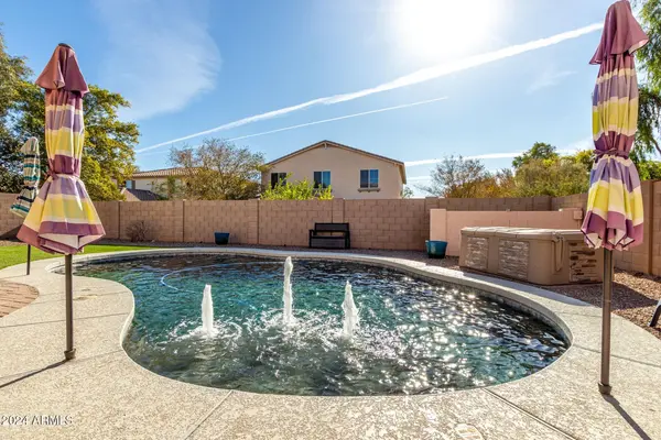 17395 W Straight Arrow Ln, Surprise, AZ 85387-1123