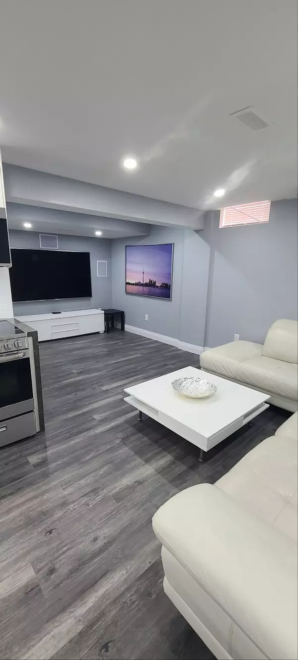 Halton Hills, ON L7G,Danby Rd #Basement