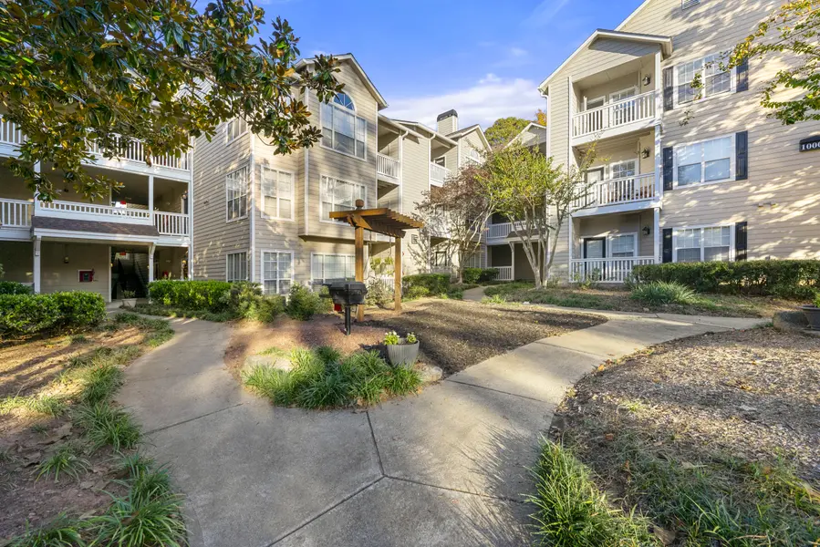 1250 Parkwood Cir SE #1114, Atlanta, GA 30339-2132