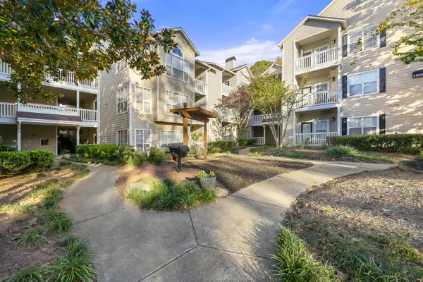1250 Parkwood Cir SE #1114, Atlanta, GA 30339-2132