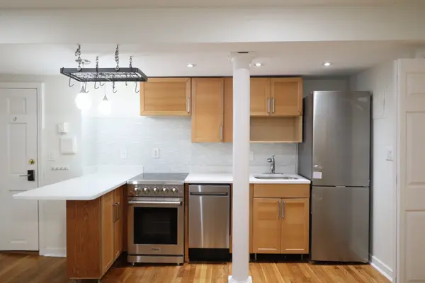 857 Beacon St #B-4, Boston, MA 02215-3306