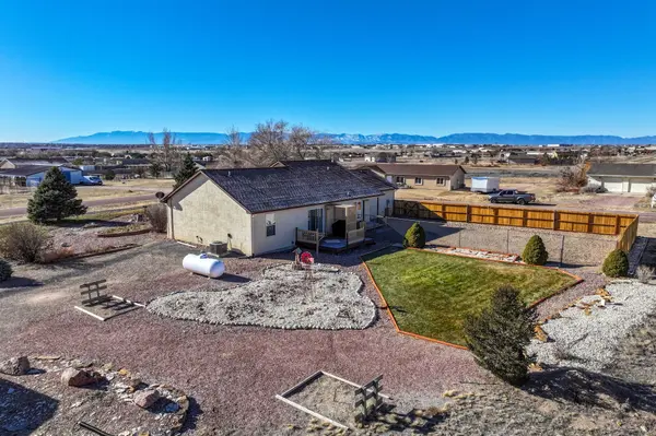 356 N Earl Pl, Pueblo, CO 81007-2300