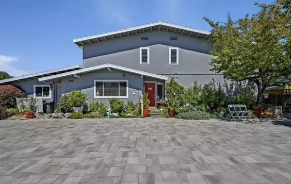 27 Royal Court, San Rafael, CA 94901