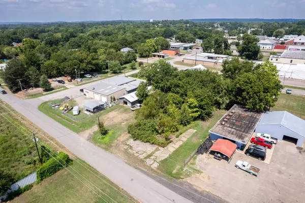 Booneville, AR 72927-4035,147 W 1st St