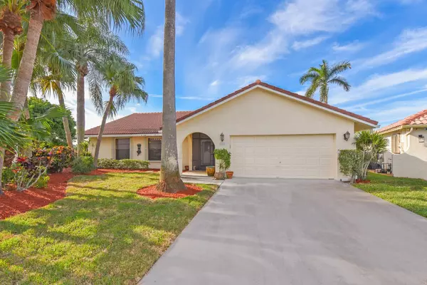 8601 Bonita Isle Dr, Lake Worth Beach, FL 33467-5534