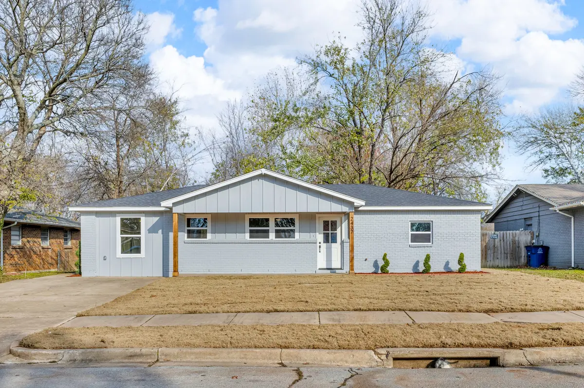 2437 S 126th Ave E, Tulsa, OK 74129-6027