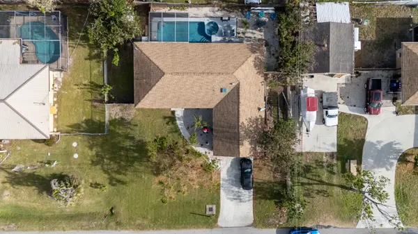 Renaissance Blvd, Venice, FL 34293