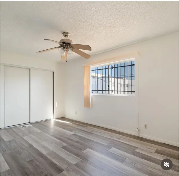 1014 W 84th St, Los Angeles, CA 90044-3406