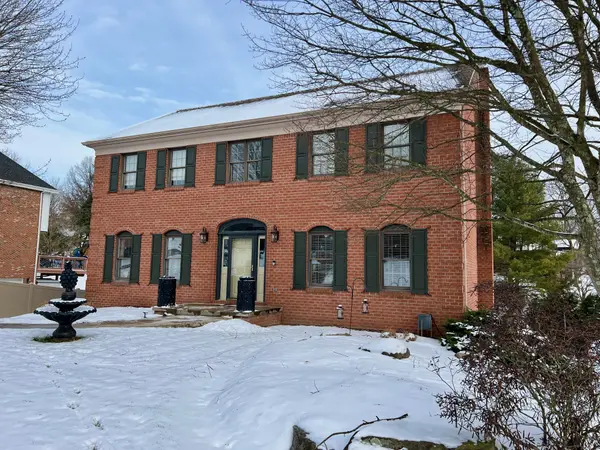 186 Hickory Heights Dr, Bridgeville, PA 15017-1076