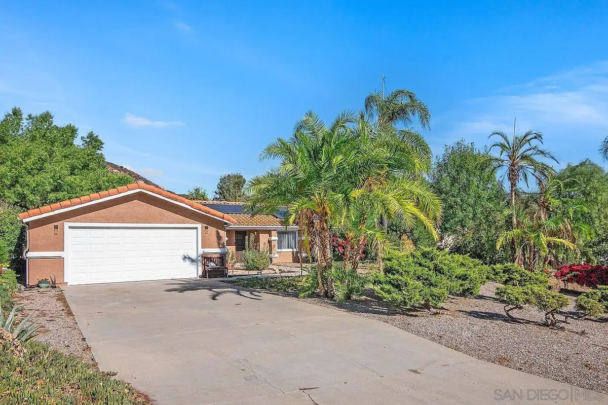 23826 Vista Ramona Rd, Ramona, CA 92065-4044