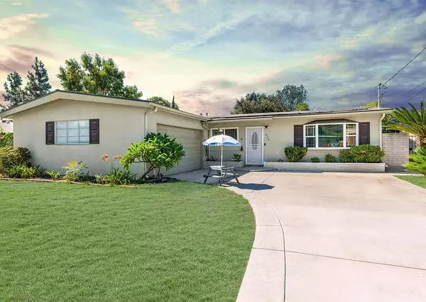 2334 Debco Dr, Lemon Grove, CA 91945-3317