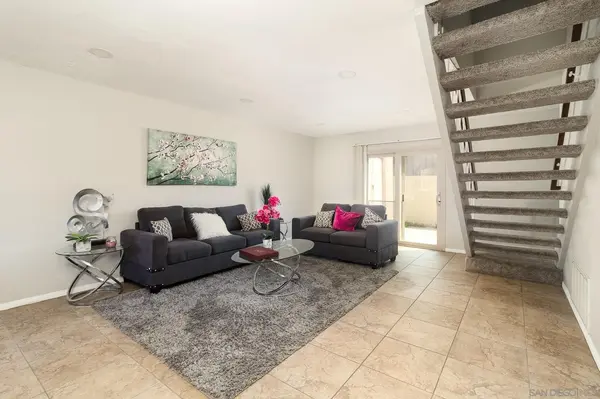 7043 Wattle Dr, San Diego, CA 92139-3325