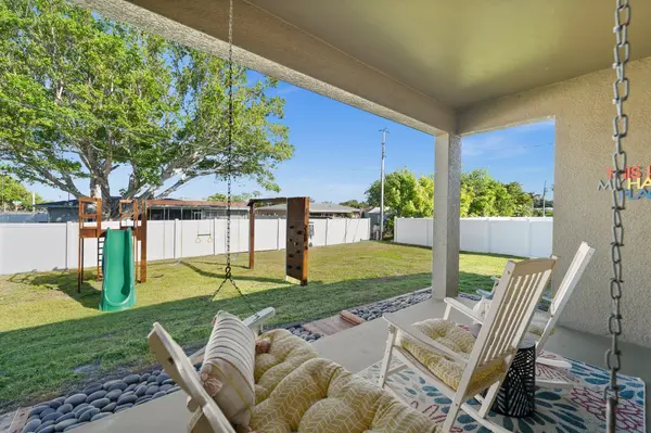 101 SE 44th Ter, Cape Coral, FL 33904-8383