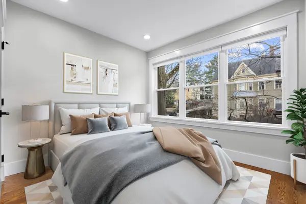 189 Chestnut Ave #1L, Jamaica Plain, MA 02130-4400