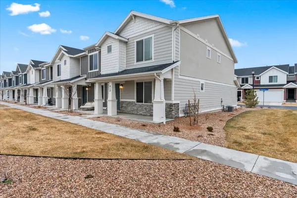 412 N Regatta Ln, Saratoga Springs, UT 84045-5585