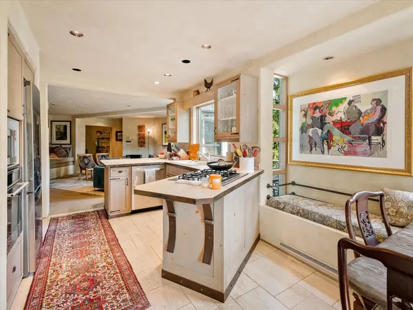 3359 Osprey Place, Whistler, V8E 0B8, CA