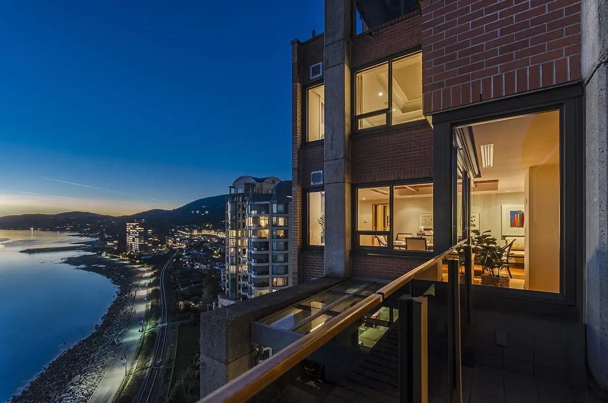 2250 Bellevue Avenue 10, West Vancouver, V7V 1C6, CA