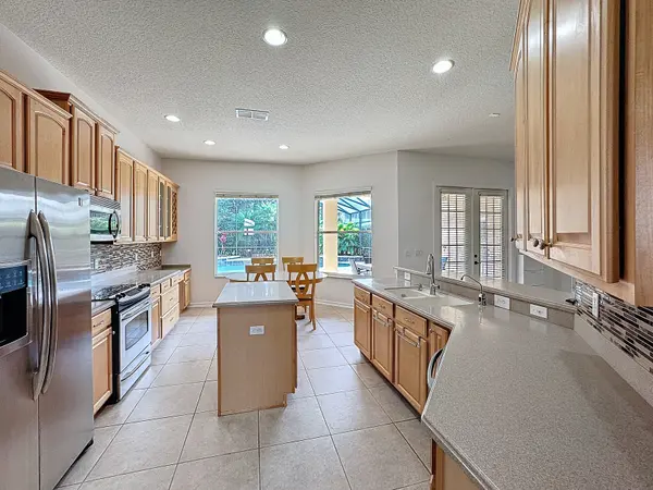 9719 Osprey Landing Dr, Orlando, FL 32832-5993