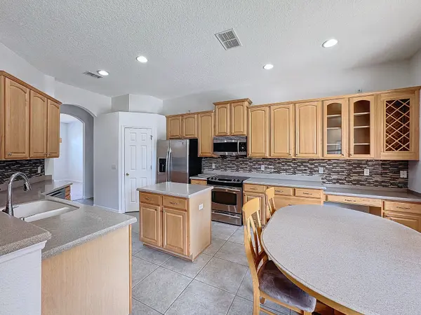 9719 Osprey Landing Dr, Orlando, FL 32832-5993