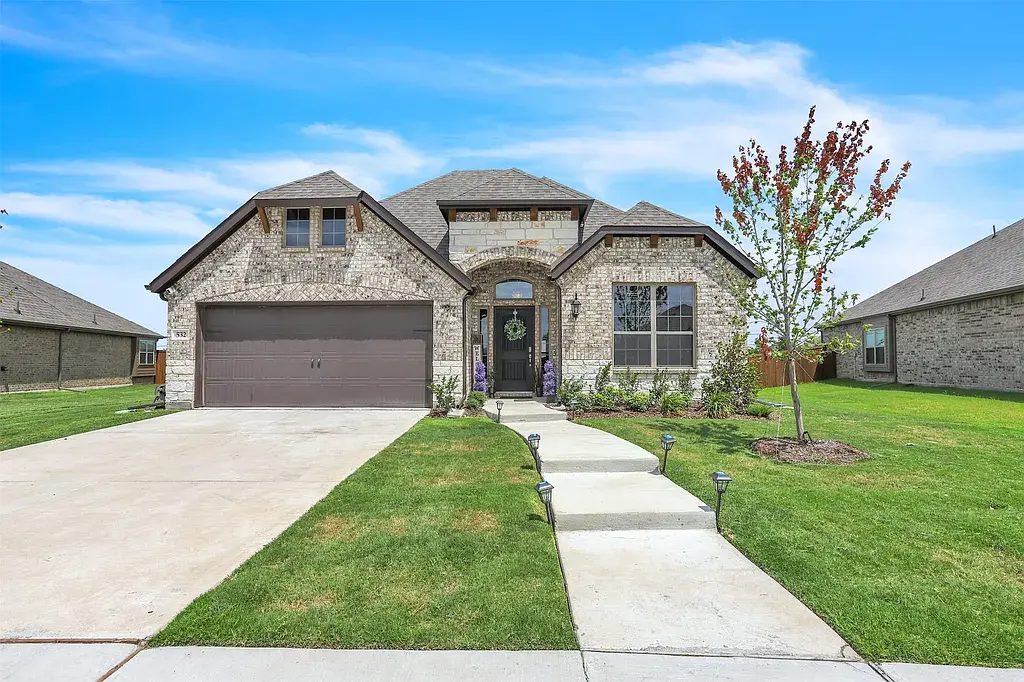 532 Firethorn Dr, Royse City, TX 75189-7057