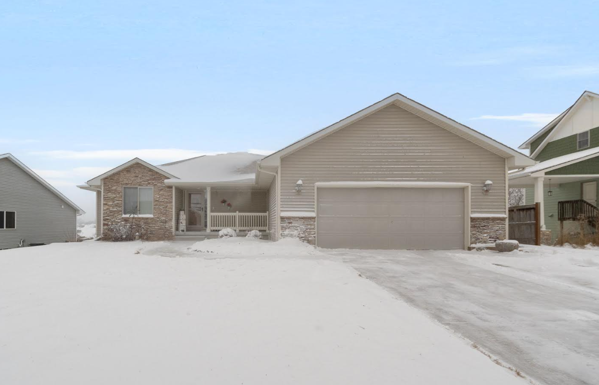 Ankeny, IA 50021-9592,3112 SE 22nd St