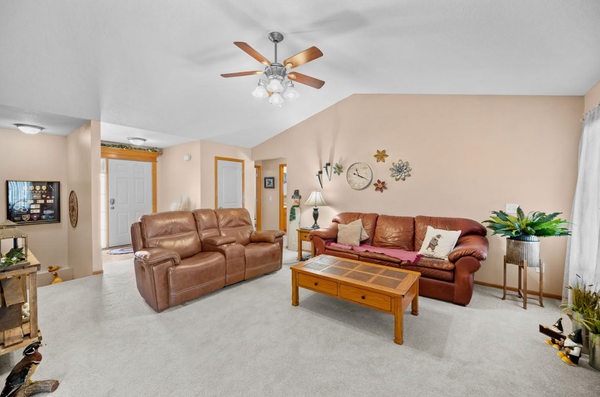 Ankeny, IA 50021-9592,3112 SE 22nd St