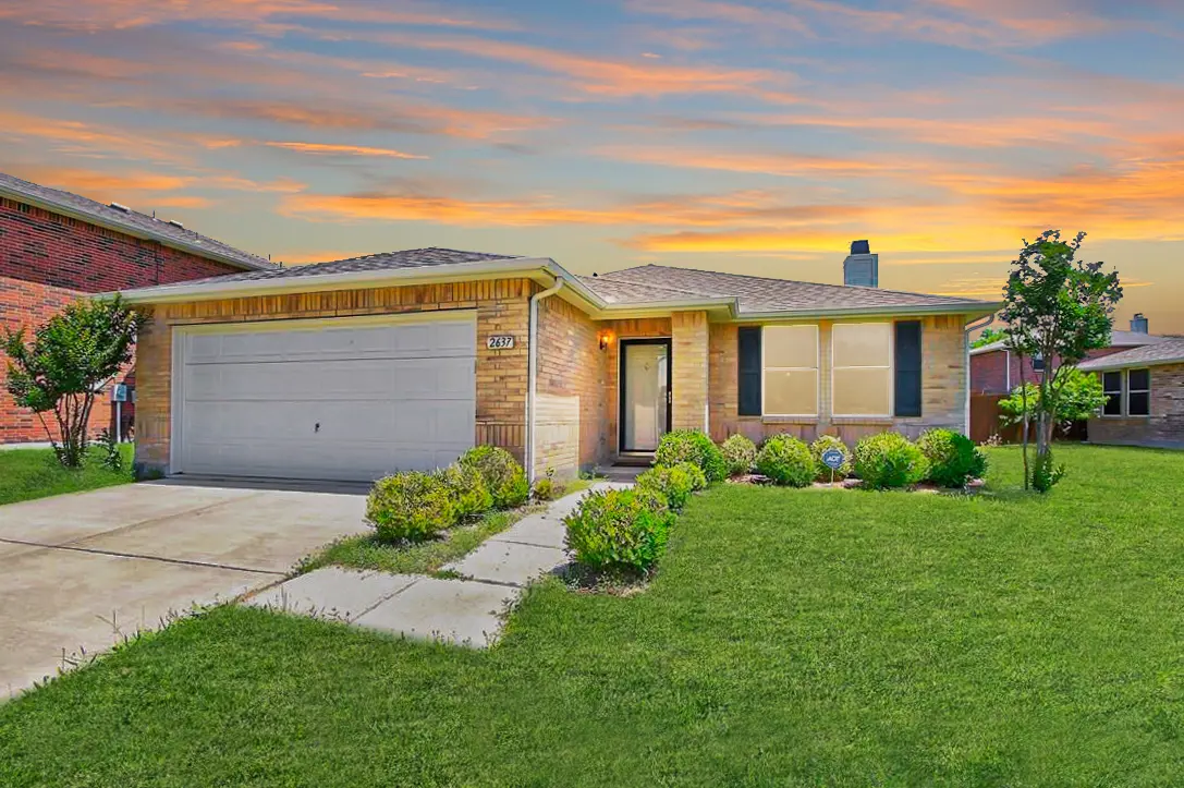 2637 Harbor Lights Dr, Little Elm, TX 75068-6411