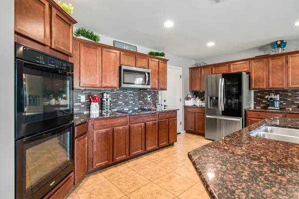 11662 W Boll Bloom Dr, Marana, AZ 85653-7766