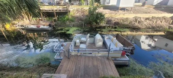 861 CR-485A, Lake Panasoffkee, FL 33538-5829