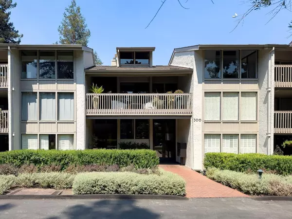 300 Sand Hill Cir #103, Menlo Park, CA 94025-7101