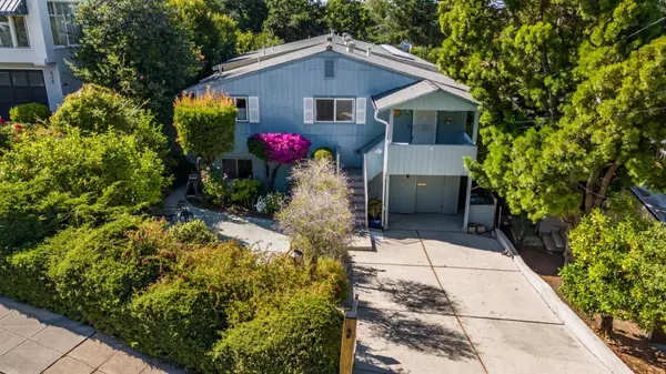 416 Quartz St, Redwood City, CA 94062-2226