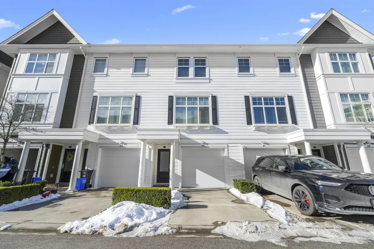 27735 Roundhouse Dr #42, Abbotsford, BC V4X 0B9