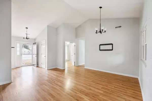 Goose Creek, SC 29445-5432,112 Chownings Ln