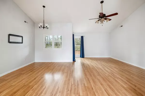 Goose Creek, SC 29445-5432,112 Chownings Ln