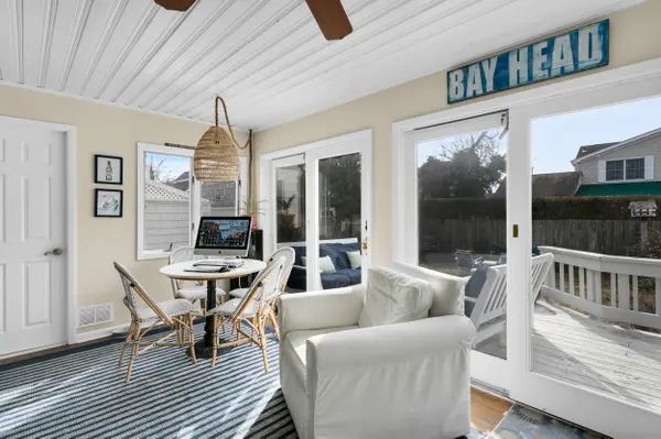 51 Egbert St, Bay Head, NJ 08742-5327