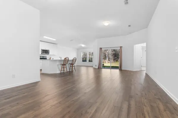 5049 Bramante Dr, Jacksonville, FL 32218