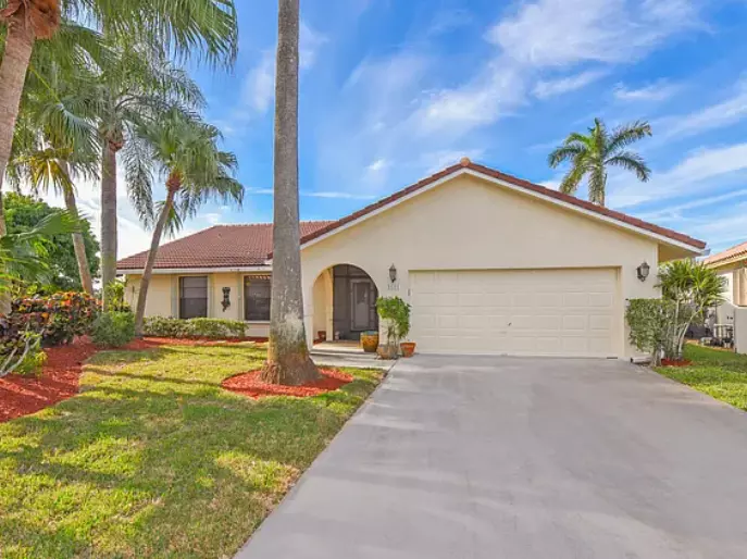 Lake Worth Beach, FL 33467-5534,8601 Bonita Isle Dr
