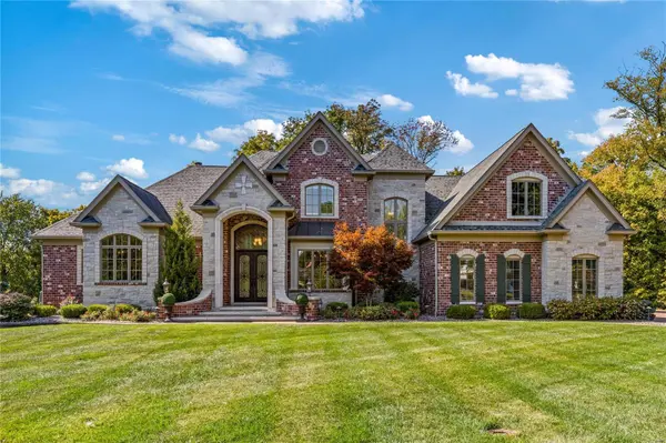 24 Muirfield Ln, St Louis, MO 63141-7380