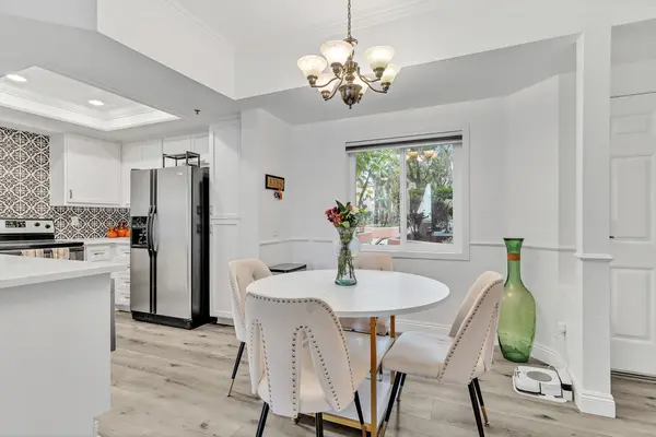 640 Camino de la Reina #1107, San Diego, CA 92108-3200