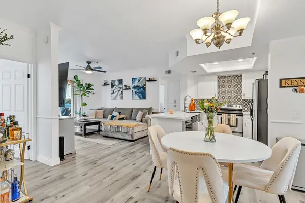 640 Camino de la Reina #1107, San Diego, CA 92108-3200
