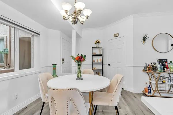 640 Camino de la Reina #1107, San Diego, CA 92108-3200